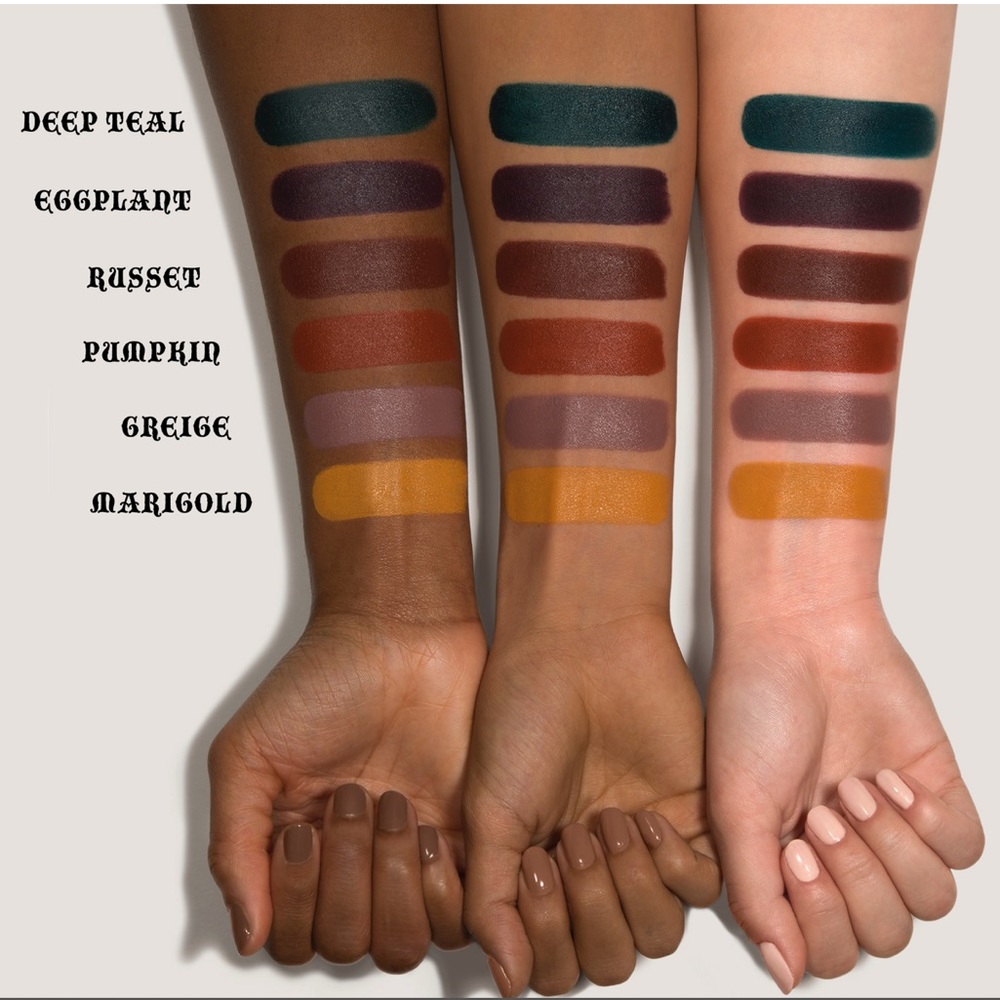 Studded Kisses Crème Lipstick Deep Teal - Picture 3 of 6